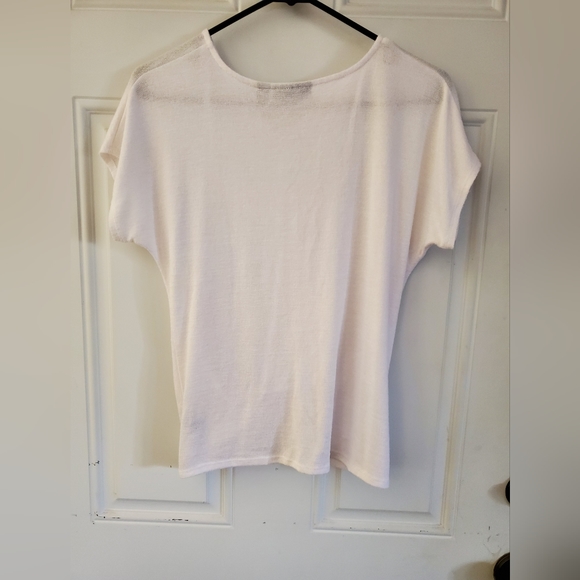 Twisted White Top Size Small - Picture 3 of 3